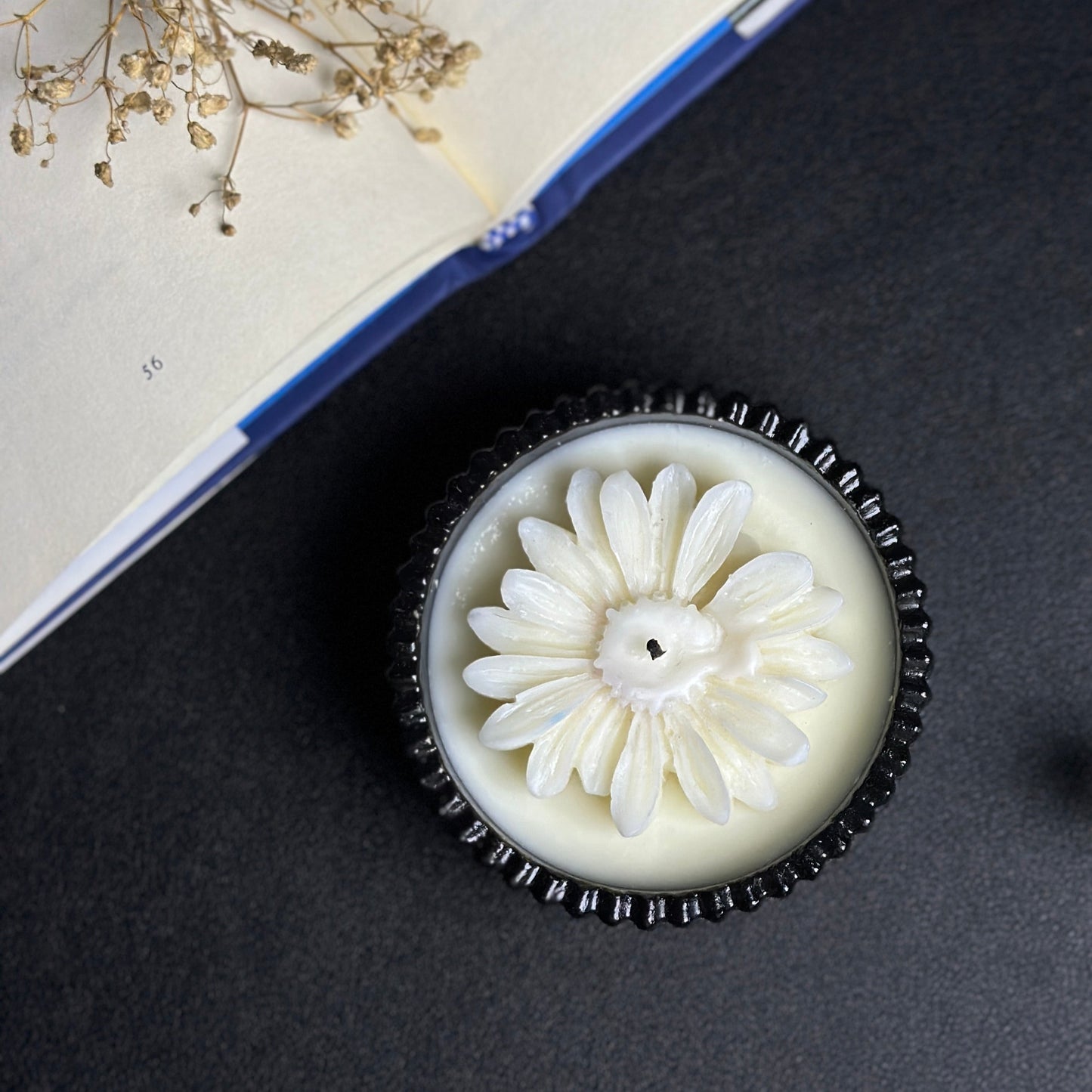 Concrete Jar Candle with Daisy Flower